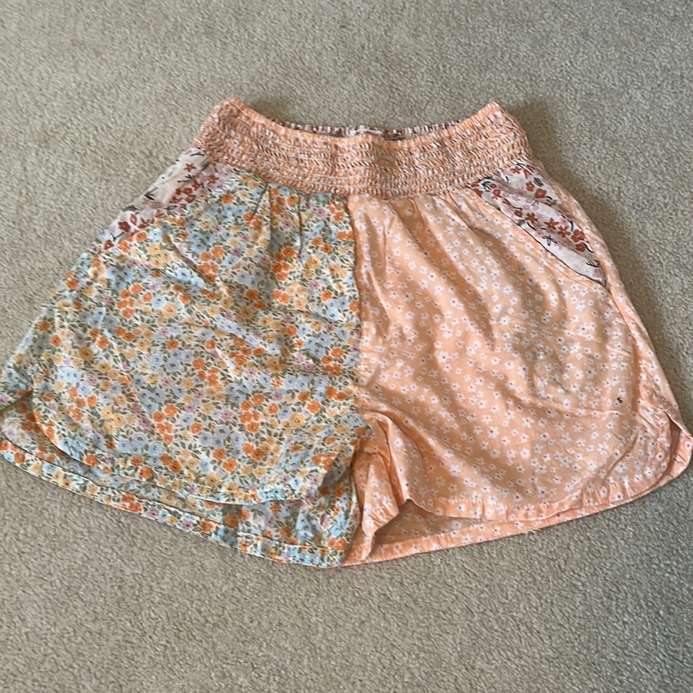 American eagle high rised shorts.